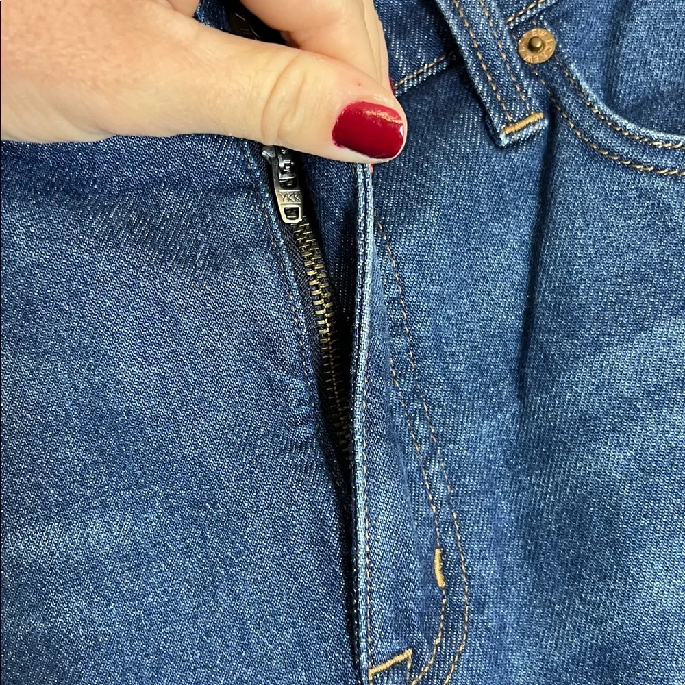 NWT J. Crew Essential Straight Blue‎ Jeans- 29